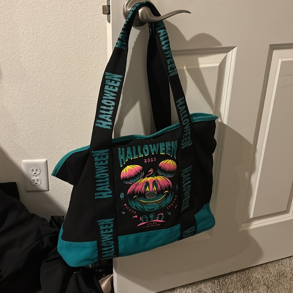 Disney Mickey Mouse Halloween tote bag - Picture 6 of 7